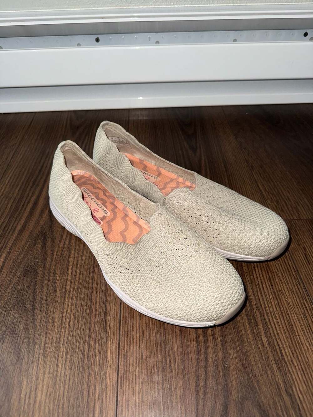 Skechers Seager Stat Scalloped Collar Skech-Knit Slip-On Loafer Size 10